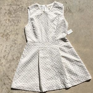 ❇️NWT❇️Maison Jules Fit and flair Sz L